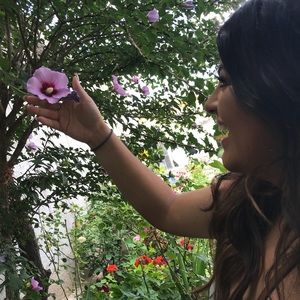 Meet your Posher, Alexia